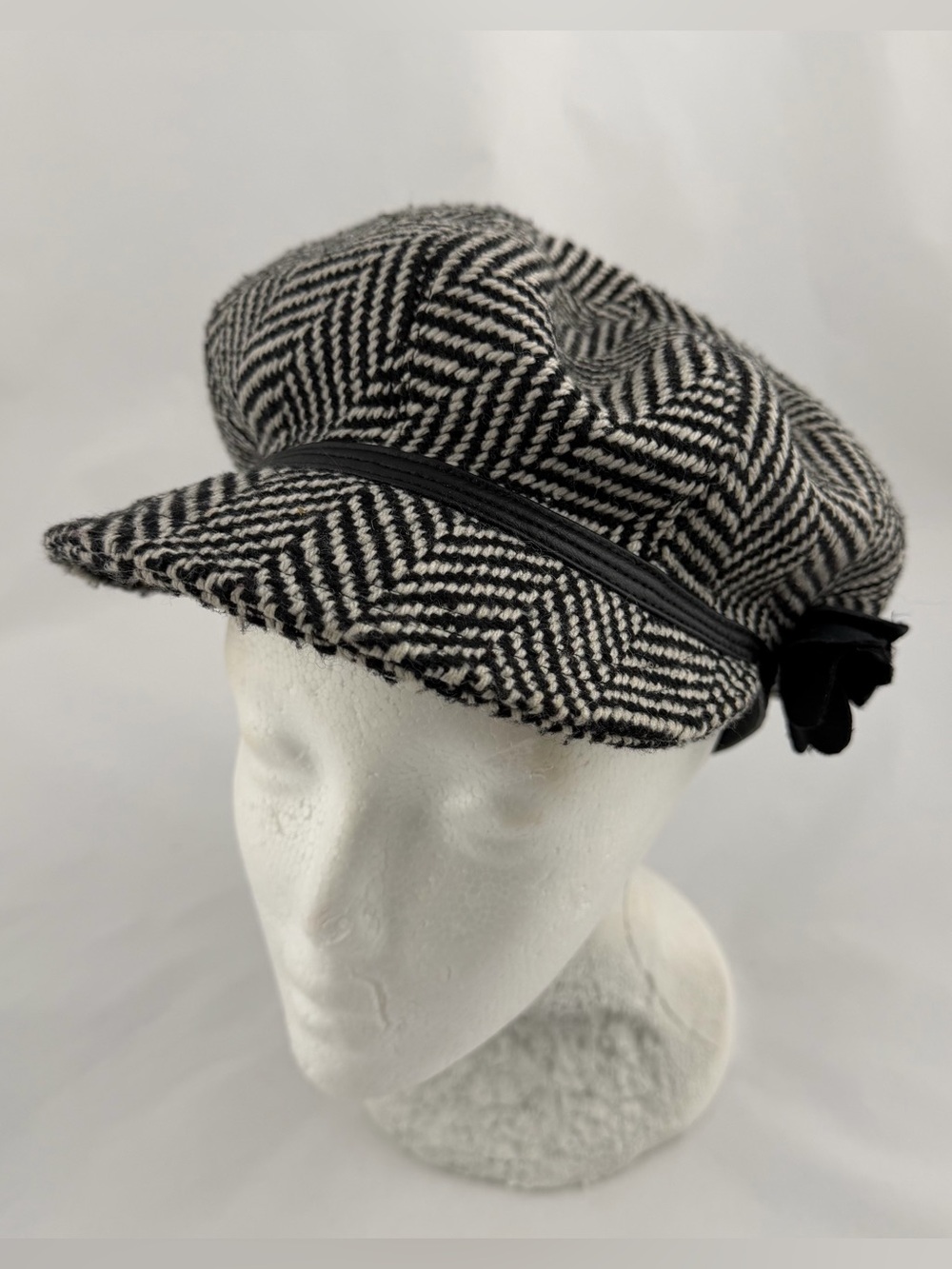 Vintage Black & White Herringbone Baker Boy Cap with Leather Rosette Trim